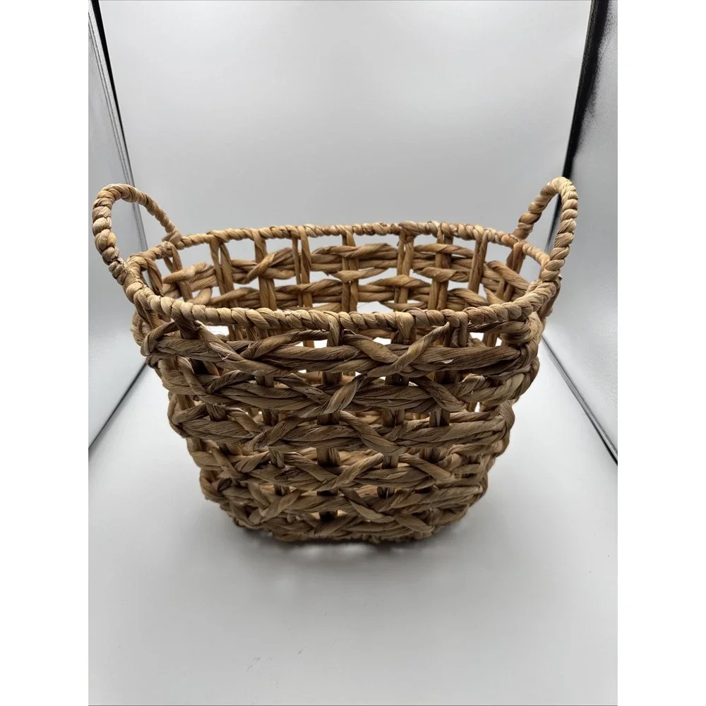 VTG Woven Storage Basket Home Decor Small Tan Oval Cottage Core